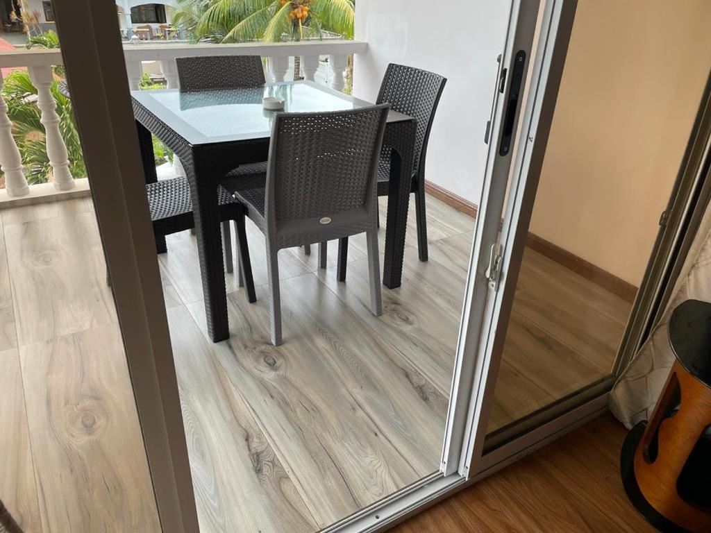 Mokara Holiday Apartment Anse Royale Ngoại thất bức ảnh