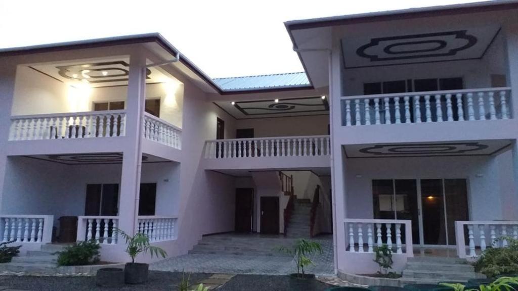 Mokara Holiday Apartment Anse Royale Ngoại thất bức ảnh