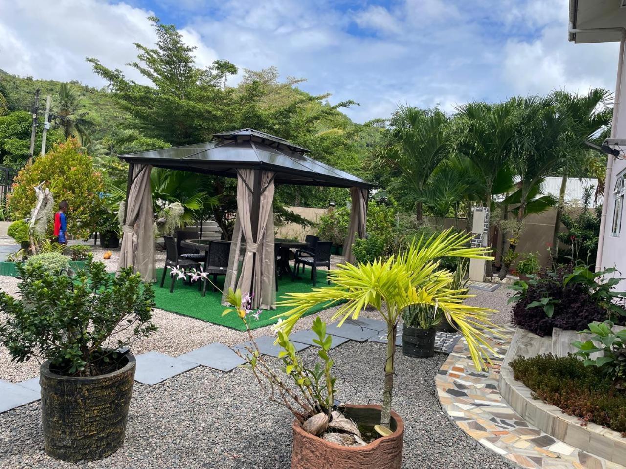 Mokara Holiday Apartment Anse Royale Ngoại thất bức ảnh